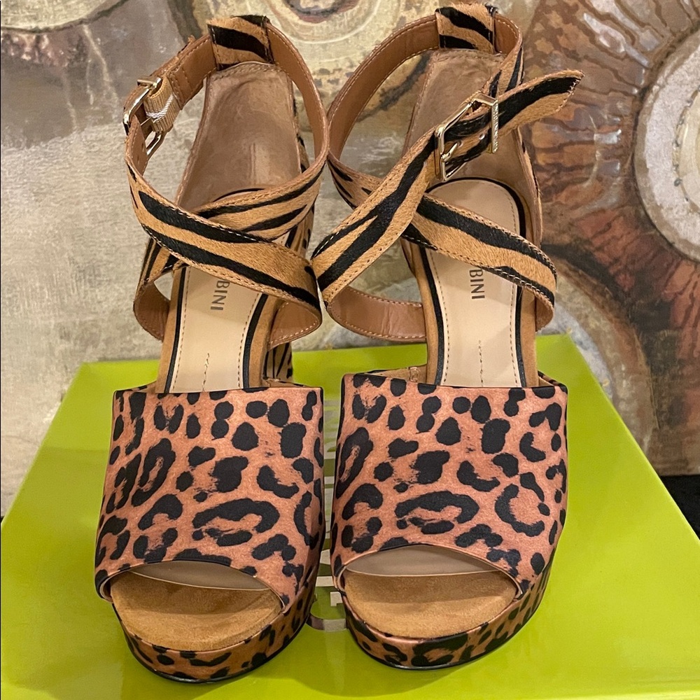 Gianni Bini Jaymez Heels - Natural and Black